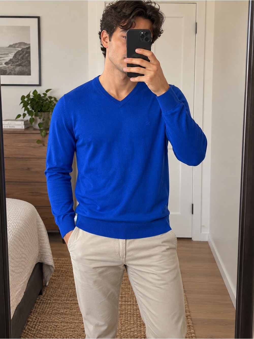 Calvin Klein Men’s Blue Extra Fine Merino V-Neck Sweater Size S